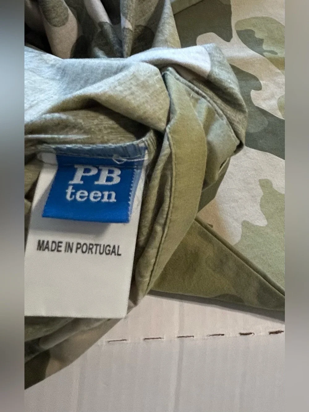 Pottery Barn Kids Camouflage 2 Standard Pillowcases Green & Beige 5% Organic Cot